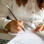 Avalie as vantagens e riscos de adquirir um consórcio em andamento e tome a decisão certa para o seu futuro financeiro.