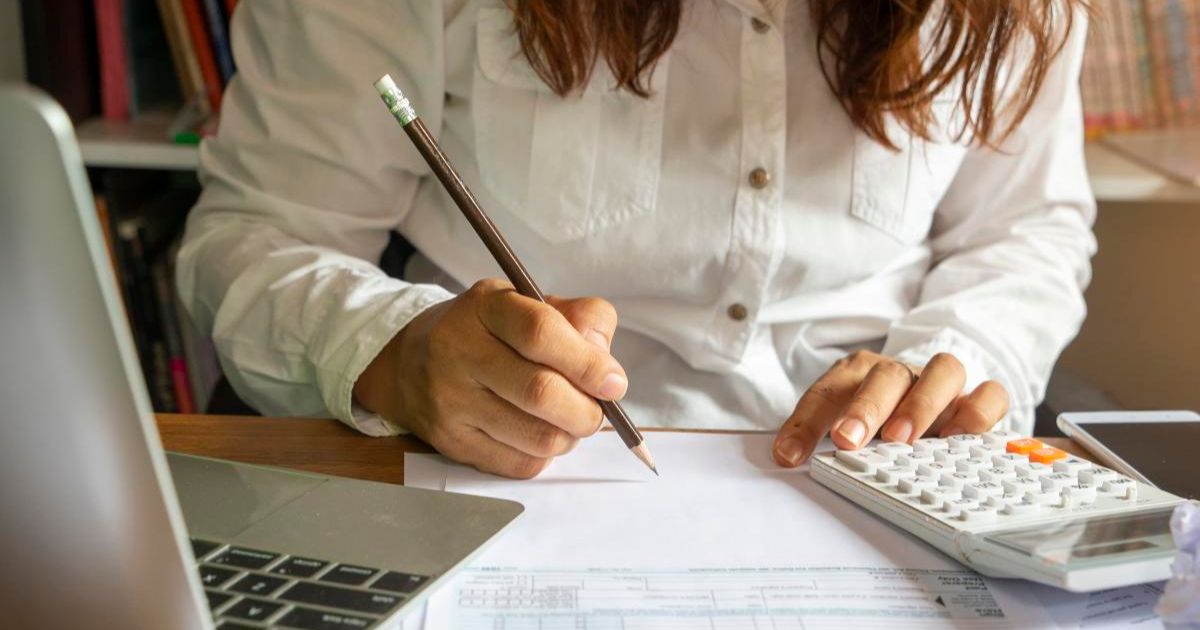Avalie as vantagens e riscos de adquirir um consórcio em andamento e tome a decisão certa para o seu futuro financeiro.